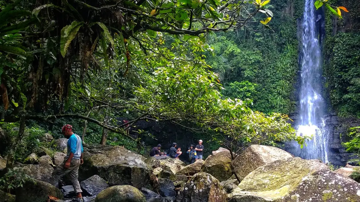 curug luhur bogor air terjun curug